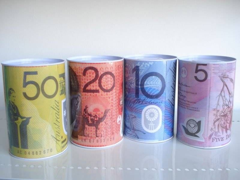 el cheapo aussie money tins!.jpg